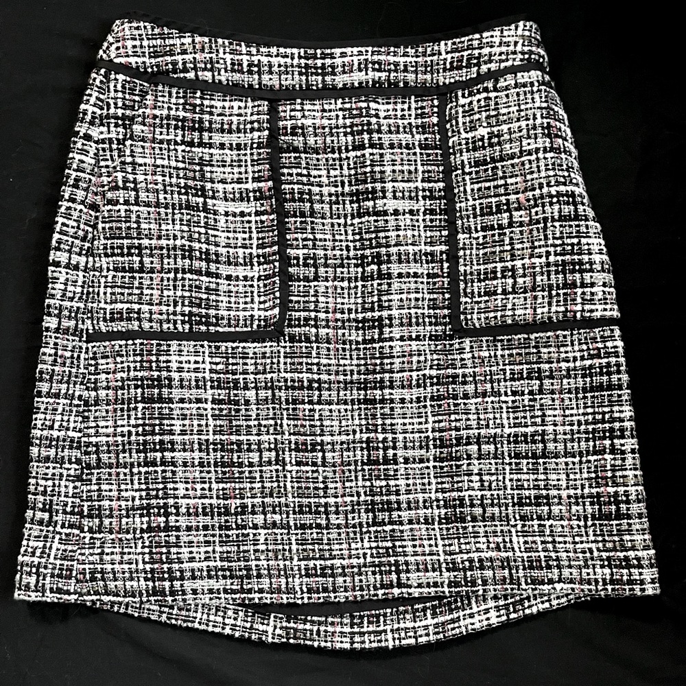 Loft mini skirt